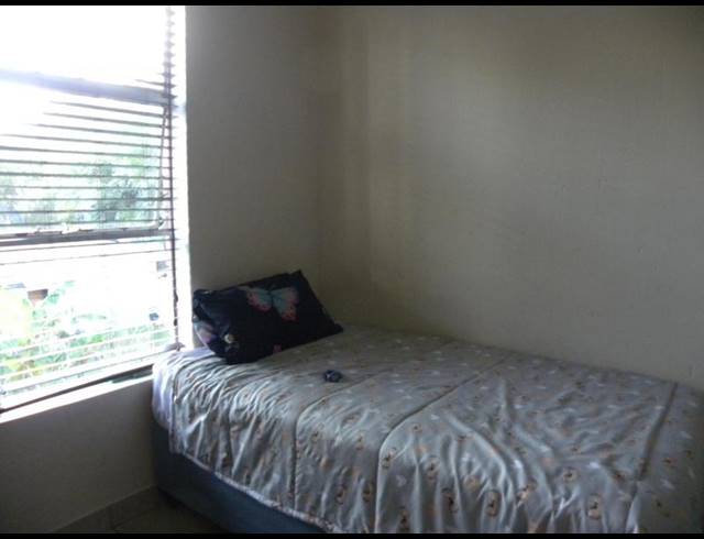 2 BEDROOM TOWNHOUSE FOR SALE IN BUCCLEUCH